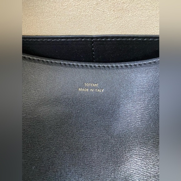 Toteme Large T-Lock leather shoulder bag - Picture 10 of 14